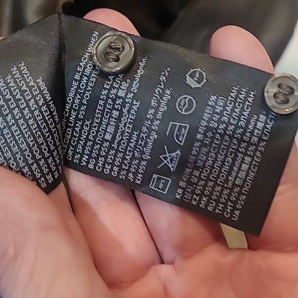 Blouse - Picture 6 of 7